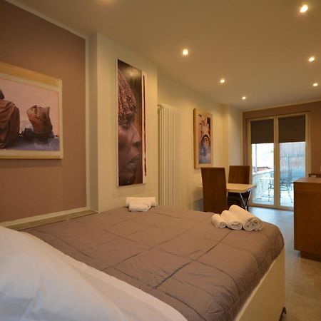 Varennahouse Aston Apt Villa Luaran gambar