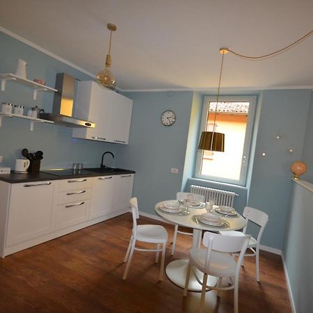 Varennahouse Aston Apt Villa Luaran gambar