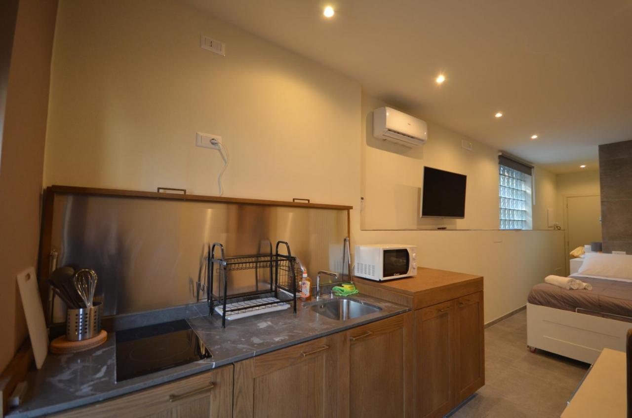 Varennahouse Aston Apt Villa Luaran gambar