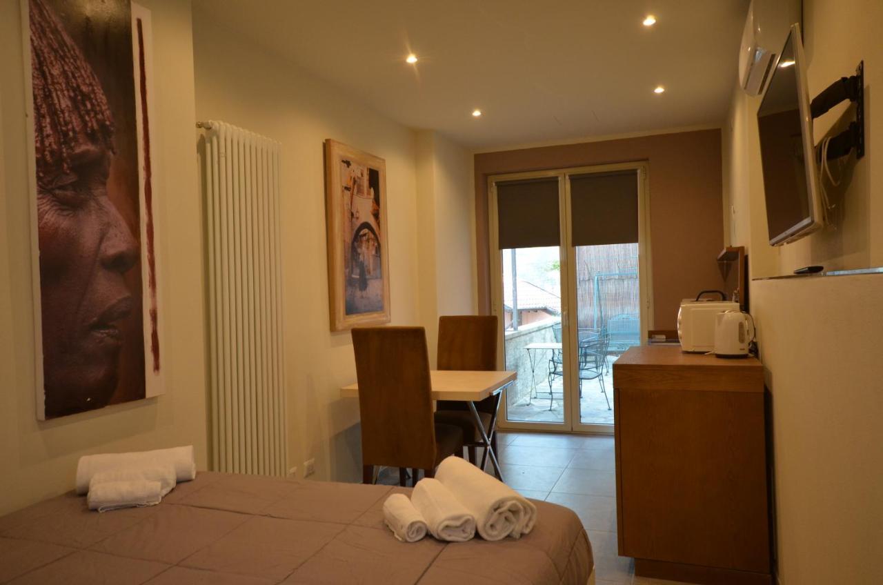 Varennahouse Aston Apt Villa Luaran gambar