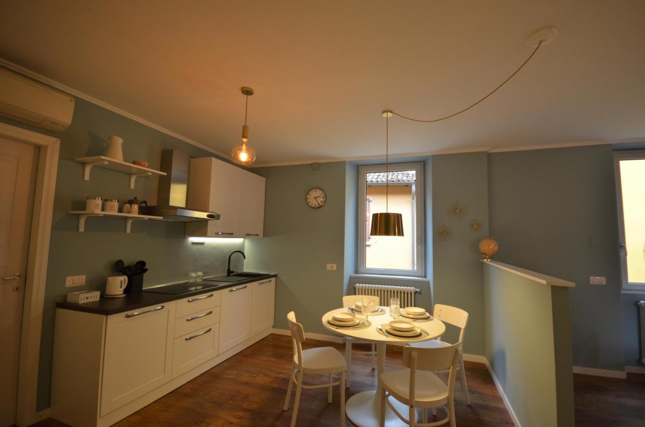 Varennahouse Aston Apt Villa Luaran gambar