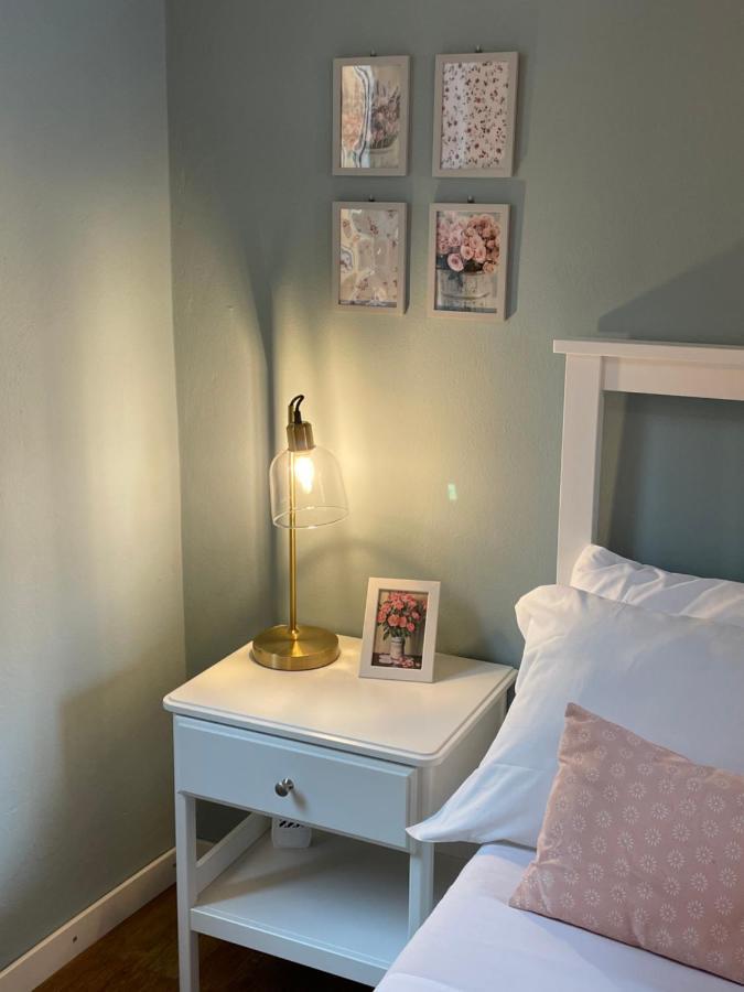 Varennahouse Aston Apt Villa Luaran gambar
